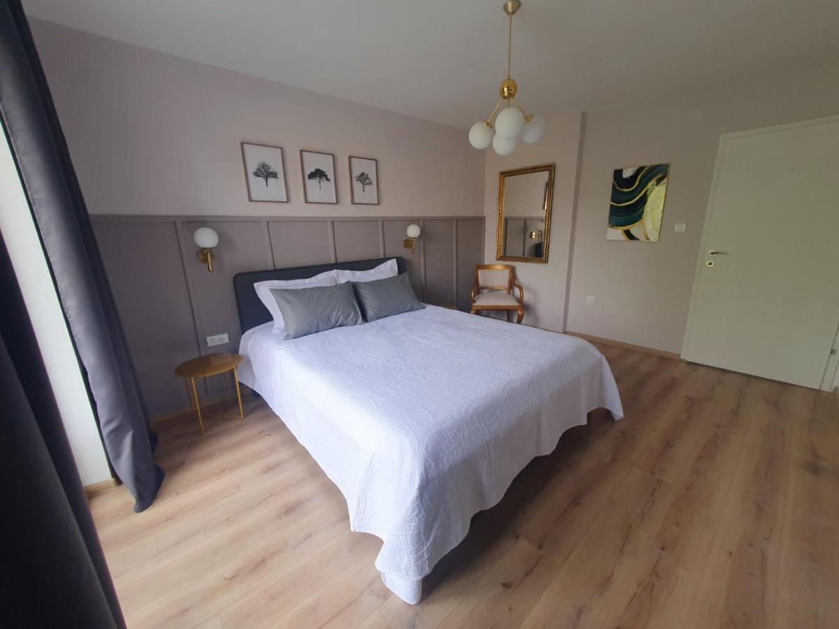 Apartament Lovely Gem At The Location In Center *