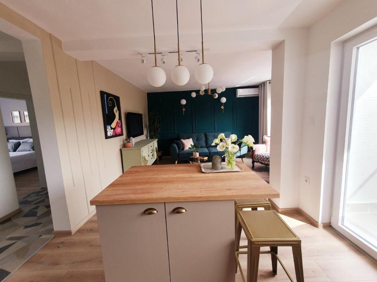Lovely Gem At The Location In Center Apartament *